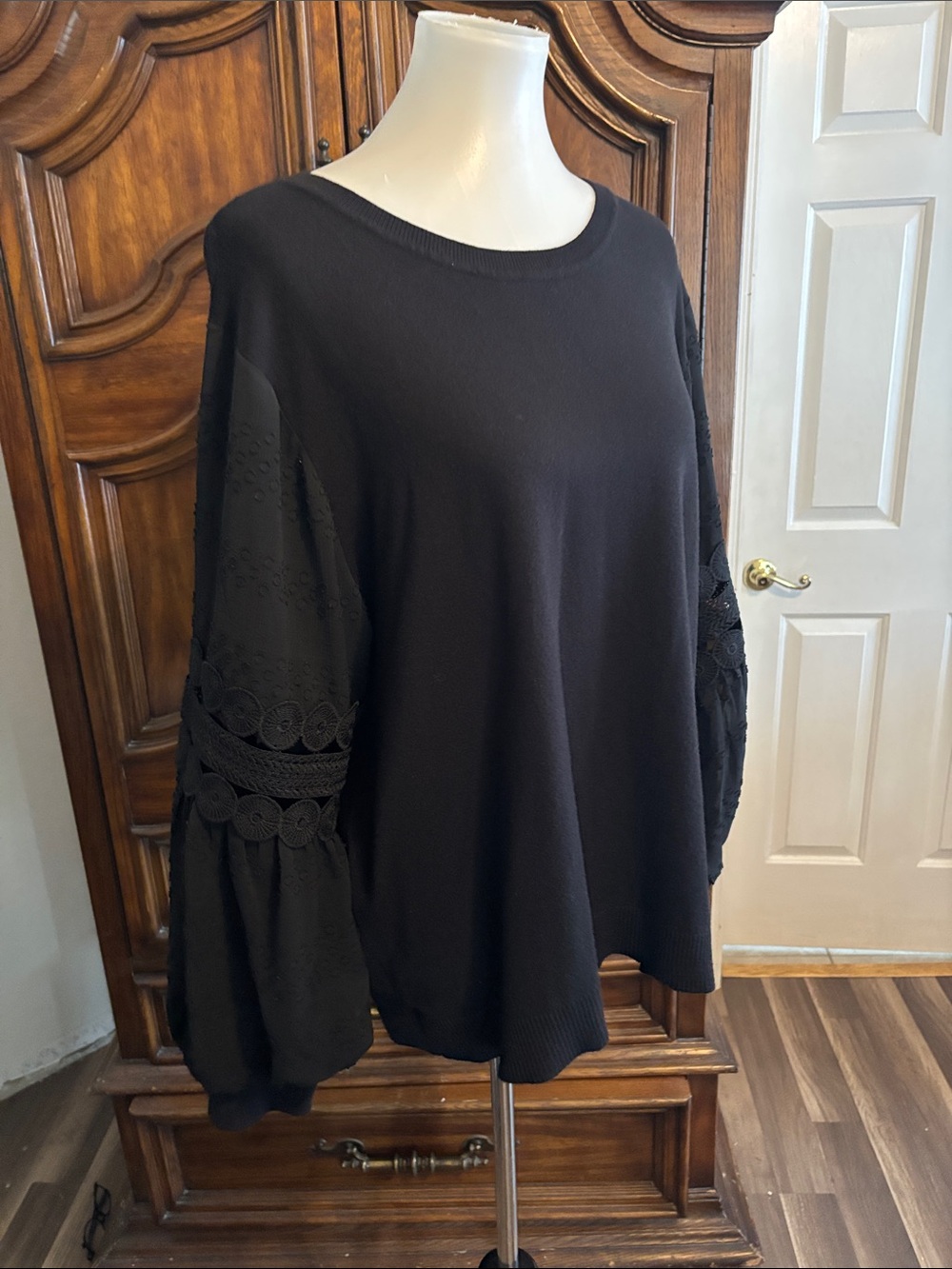 Sioni Milano black knit sweater with puff sleeve - Picture 9 of 11